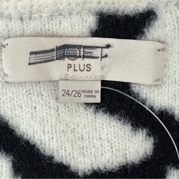 Loft Sweater Size 3X Western Cow Print Comfort Pullover Ultra Soft V Neck Boho - Picture 5 of 12